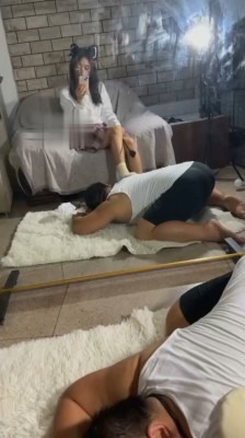 资讯|直播视频 《甜音》JK妹妹-原味白袜脚气味辱/喂圣水 [17分26秒]