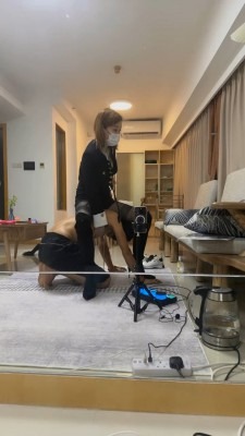 黑丝诱惑 《阳光女王》香港女王-性感黑丝诱惑虐杀 [23分34秒]