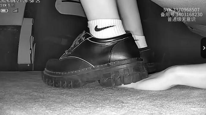 资讯|crush 《SYK无意识》情侣-白袜小皮鞋侧身把手当凳脚 [23分37秒]