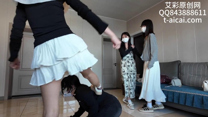 女王女主 『chnnsct1818』女m偷偷私信女生男友被发现 [48分56秒]