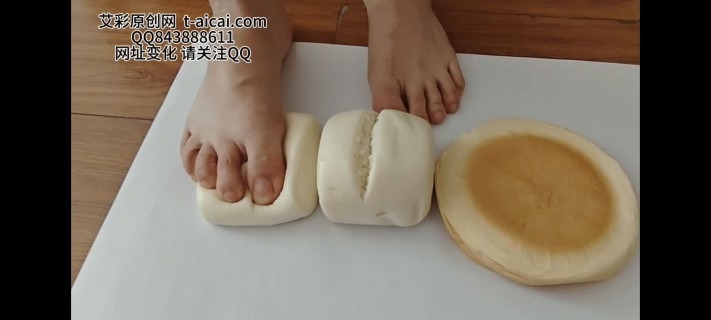 crush 柠檬裸足制作狗粮 [9分43秒]