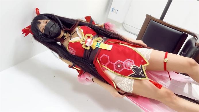 资讯|婧児小主 LCT374k 桌刑 晓G主人花火COS 裸足鞋子碾踩践踏M隶 全语言征服 [17分26秒]