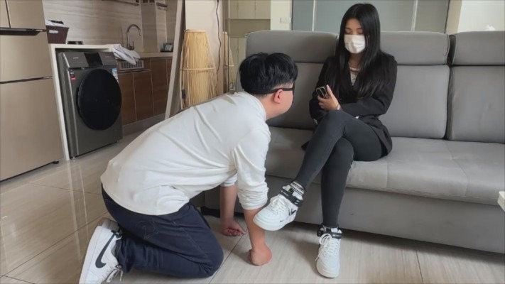 子怡工作室 《无双sama》素人姐姐职业装玩m [21分36秒]