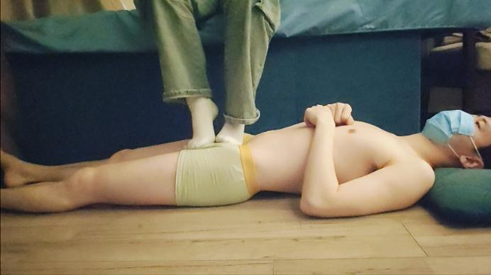 资讯|啦啦啦工作室 《啦啦啦》新开发的脚气小姐姐踩踏 [17分26秒]