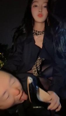 资讯|直播视频 《一诺大小姐》真实-刺激-心跳-车上调户外骂司机路人 [23分34秒]