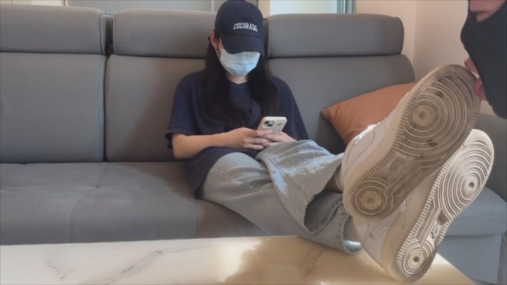 子怡工作室 《208少女宿舍》室友单独踩踏狗子 [48分56秒]