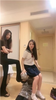 资讯|直播视频 《香芋朱朱》叛逆少年变形记《双视角》 [48分56秒]