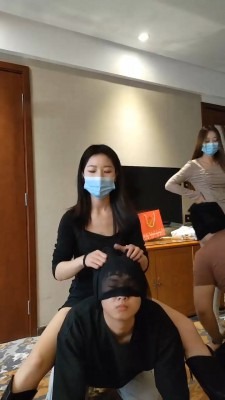 直播视频 《小雅老师》双S虐双奴-长靴踢踹踩踏/脚插嘴/磕头/《双视角版》 [48分56秒]