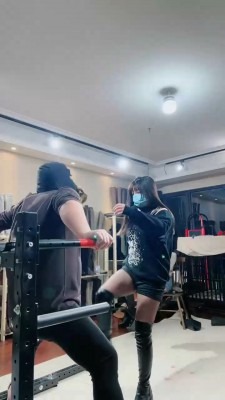 直播视频 《月影儿》堵嘴捆绑固定-连环重度提档《三视角版》 [12分18秒]