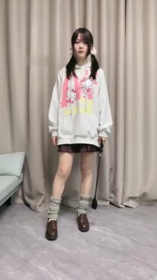 直播视频 《兔兔酱》洛丽塔S-皮鞋棉袜首调哥哥 [48分56秒]
