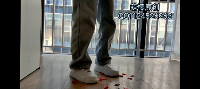 资讯|crush 《萌樱原创》踩金鱼 [8分14秒]