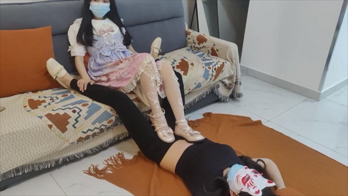 女王女主 《00后小彤》洛丽塔小主踩踏女m [48分56秒]