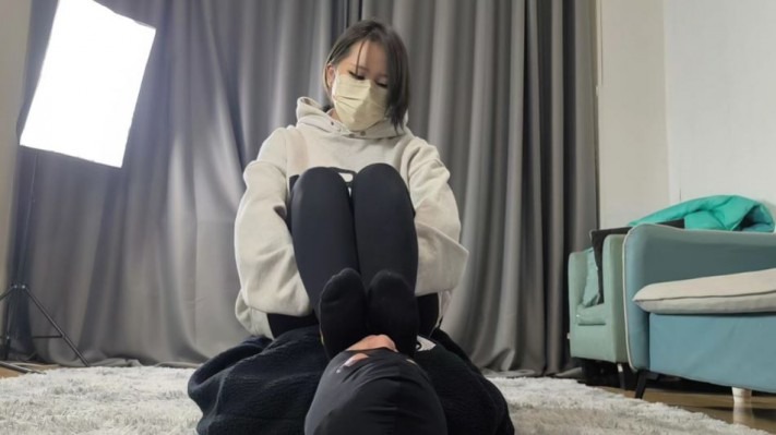 模特小姐姐 《楼遥》巨臭棉袜裸足 [17分26秒]