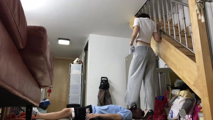 资讯|鱼爹归宿 仰视小鱼女神高跟踩贱狗脖子 [13分12秒]