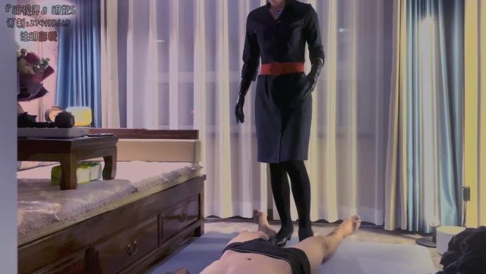 女王女主 《明视界》明妃空姐装蹂躏狗J [17分26秒]