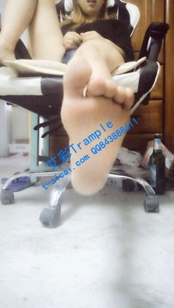 女王女主 第一视角后妈羞辱儿子短小阉割绿帽超羞辱辱骂 [9分46秒]