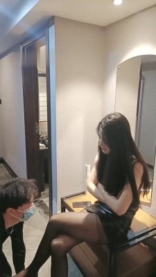 直播视频 《昭玥》酒吧陪酒小妹做S-黑丝高跟调 [30分19秒]