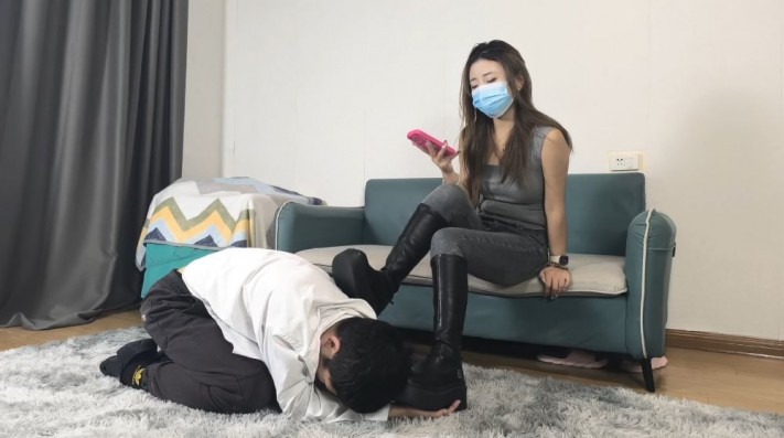 女神学院 《女神学院·肉肉Rose》忙碌的健身教练 [23分34秒]