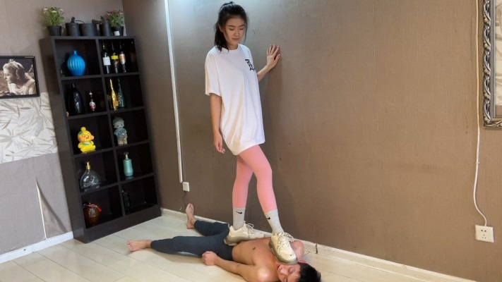 资讯|碎蛋娇娃 『超S·联盟』悲催的瘦小M [48分56秒]