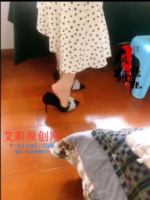 资讯|女王女主 应约到素人少妇家中品尝她的虾线丝袜 [30分19秒]
