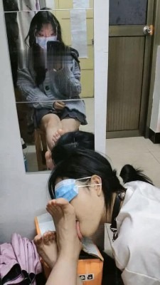 直播视频 《爱可呀》寝室和考研学姐玩女慕 [30分19秒]