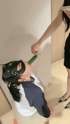 直播视频 《时安》母畜-人体擦鞋器/青瓜插嘴 [48分56秒]