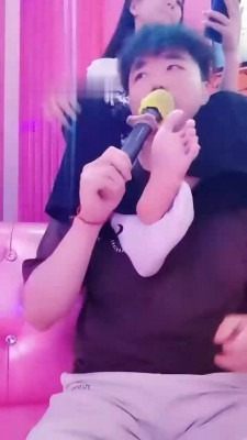 资讯|直播视频 《璎珞》KTV抓住素人当众虐成狗 [30分19秒]