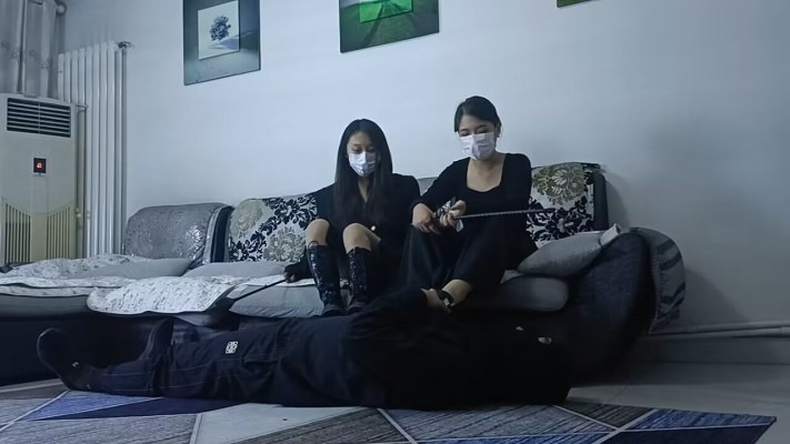 女王女主 双新素人女王调教，全程暴力 [30分19秒]