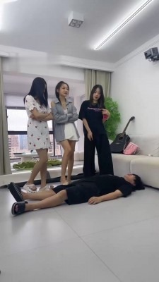 直播视频 《狗哥》3S-开发18岁素人女神虐 [48分56秒]