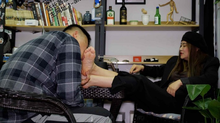 资讯|女王女主 《第5风格》琴琴小主露脸首秀，沉浸式舔脚 [30分19秒]