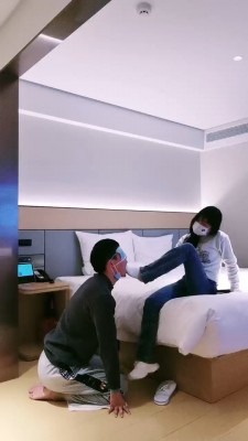 资讯|直播视频 《乖乖》小白鞋白棉袜辱废物 [17分26秒]