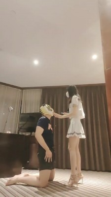 直播视频 《丫丫》御姐诱惑男友做狗奴 [30分19秒]