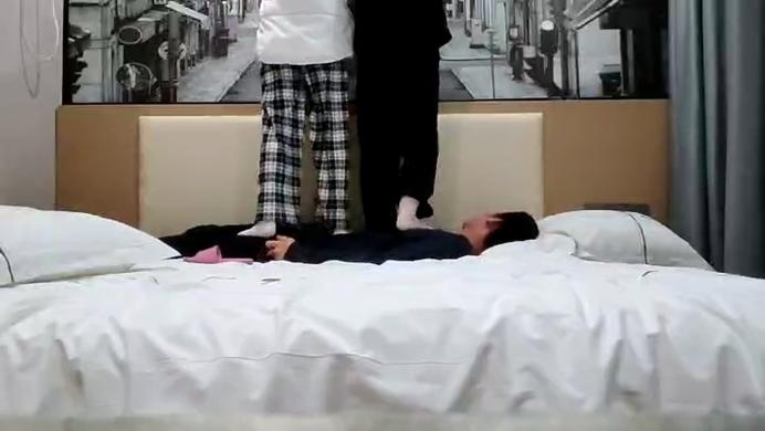 资讯|女王女主 小冷小小踩小冷男朋友 [48分56秒]