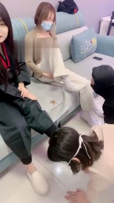 直播视频 《精神小妹》情侣奴下奴-教母畜虐狗 [30分19秒]