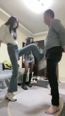 直播视频 《偏不S》双S重度提档专场《双视角版》 [12分18秒]