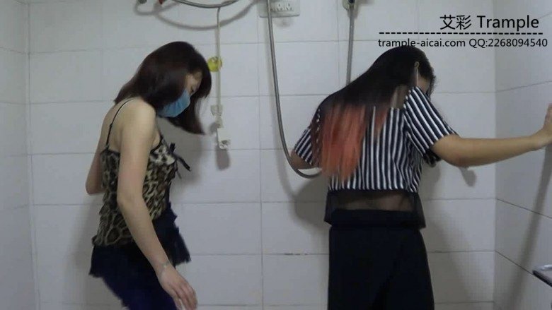 crush (超精彩)国内两美女全程语言残忍血腥跺踩大鱼牛蛙 [23分37秒]