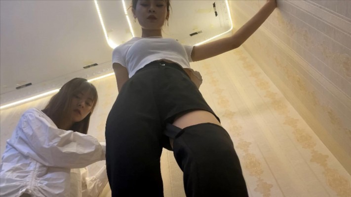 资讯|W.K.T女王团 《W.K.T》—女王的踩踏板之高强度肉体训练 [48分56秒]