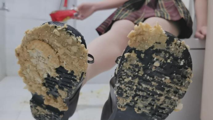 资讯|病娇工作室 娇娇踩食物给你吃 [9分43秒]