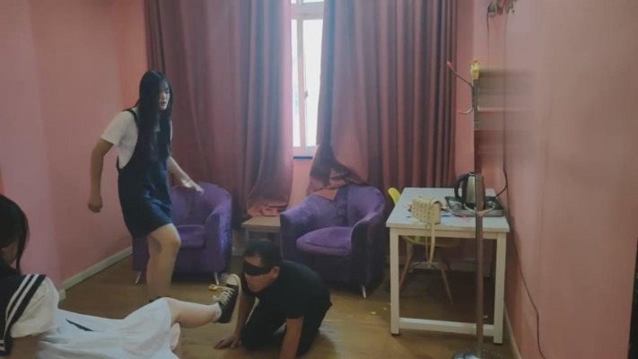 资讯|直播视频 《最抗揍M》被卫校一群精神小妹暴揍 [42分17秒]