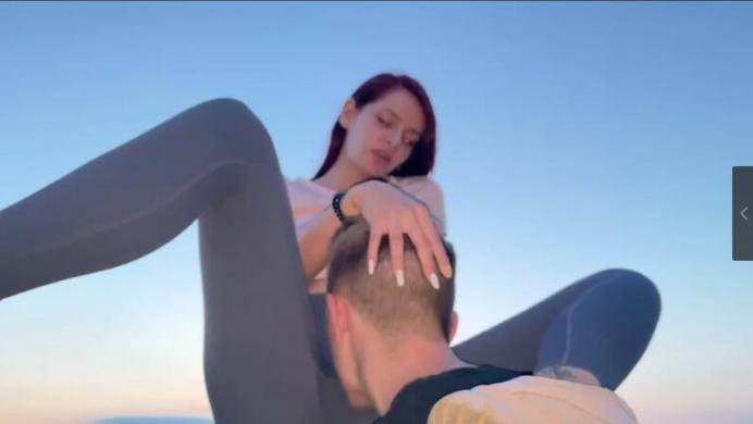 欧美调教 《女主让M闻海鲜.夹着闻》PPF-princess pussy worship [30分40秒]