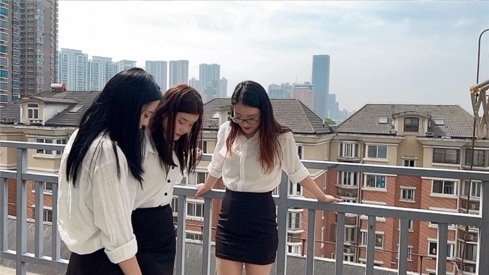 执乐园 执念和两位妹妹踩死偷窥的变态狂（大鱼） [48分56秒]