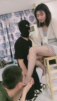 直播视频 《领主老大》女M做S群调狗奴 [30分19秒]