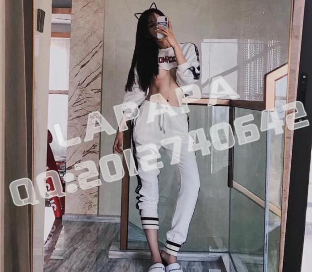 热血女神 《LAPAPA》健身女神来袭 性感大长腿跆拳道服美脚凌辱踹你脸第一视角 [9分46秒]