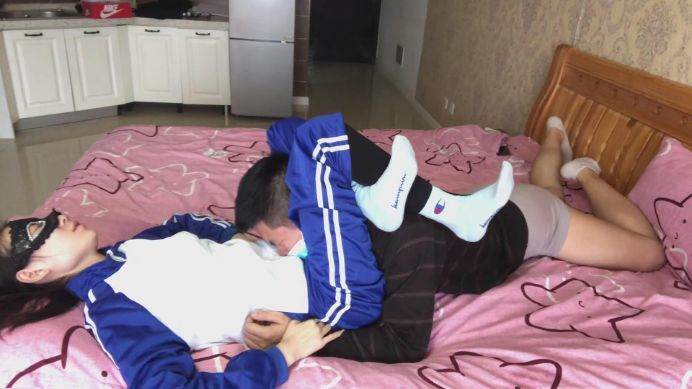 资讯|活力诗蔓 腿绞玩弄家庭男教师 [32分35秒]