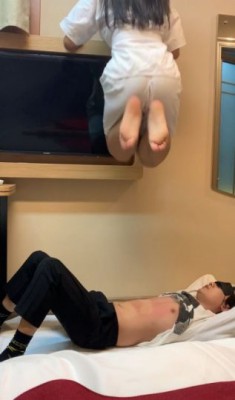 资讯|女王女主 高空跳踩骨裂-120斤跆拳道女孩高空跳踩，被跆拳道学生妹踩断肋骨 [48分56秒]