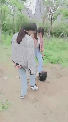 直播视频 《美帝》双S户外活埋跟踪狂魔《三视角版》 [23分37秒]