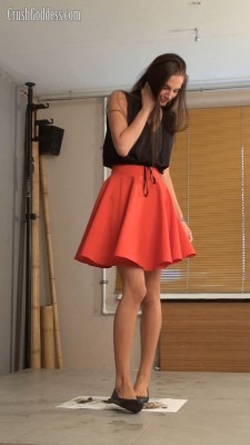 资讯|crush 647 &#8211; jocelyn肉丝单鞋走踩蜗牛 [22分54秒]