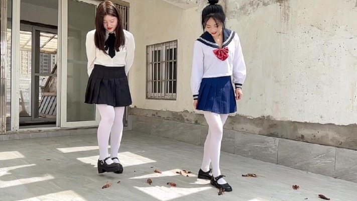 执乐园 小静+露露踩龙虾剧情版（执念大大客串） [9分14秒]
