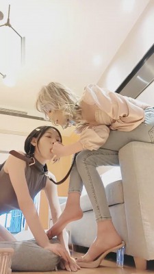 直播视频 《禾HE》诱惑羞辱可爱女奴 [48分56秒]