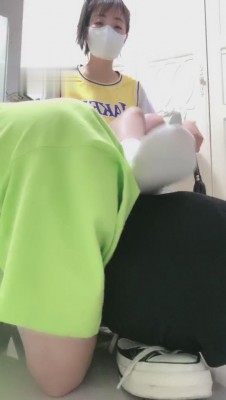 直播视频 《linda》超脏帆布鞋臭棉袜羞辱脚底奴 [48分56秒]